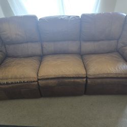 Rooms 2 Go Reclining Double Couch And Loveseat