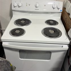 Hotpoint Single Oven Electric Range 