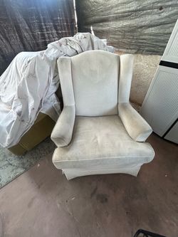 Swivel sofa chair