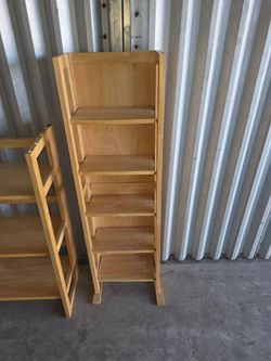 Display shelf