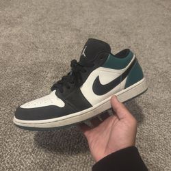 Jordan 1 Low ‘Mystic Green’ size 11.5