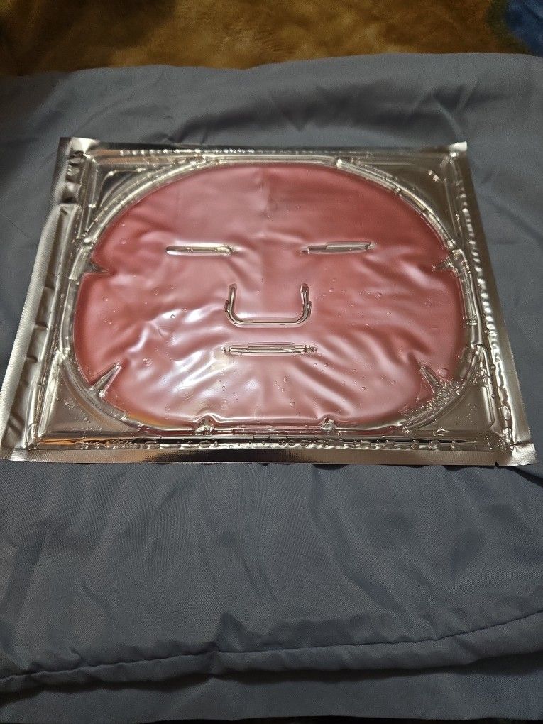 Predire Red Wine Anti Aging Facial Mask.