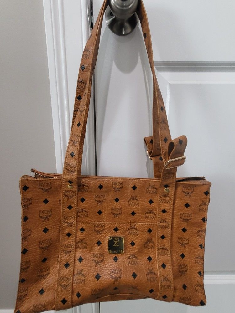 Real MCM Tote. 