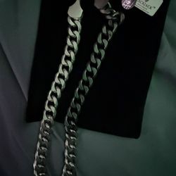 Necklace /chain 
