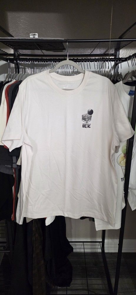 Men's Nike Shirt Size XL