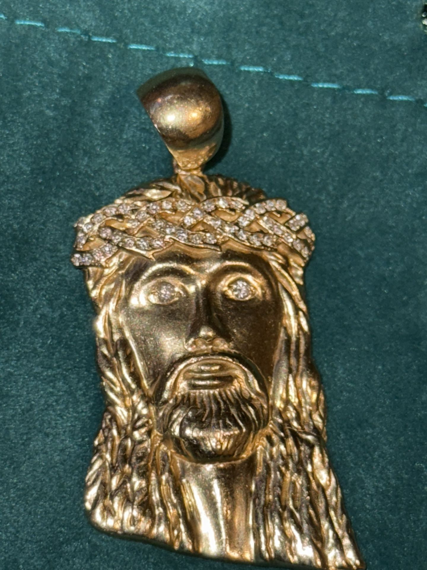Large 14k (DIAMOND) Jacoje jesus piece