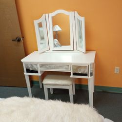 White Vanity With Stool