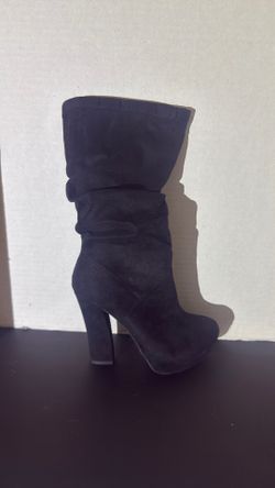 Black platform boot sz 6.5M