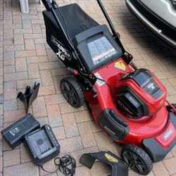  Snapper SXDWM82 model of 82V MAX Cordless Electric Walk Mower Like New A $1000 Value