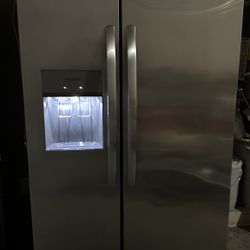 Frigidaire Stainless Steel Side-by-Side Refrigerator – Works Perfectly