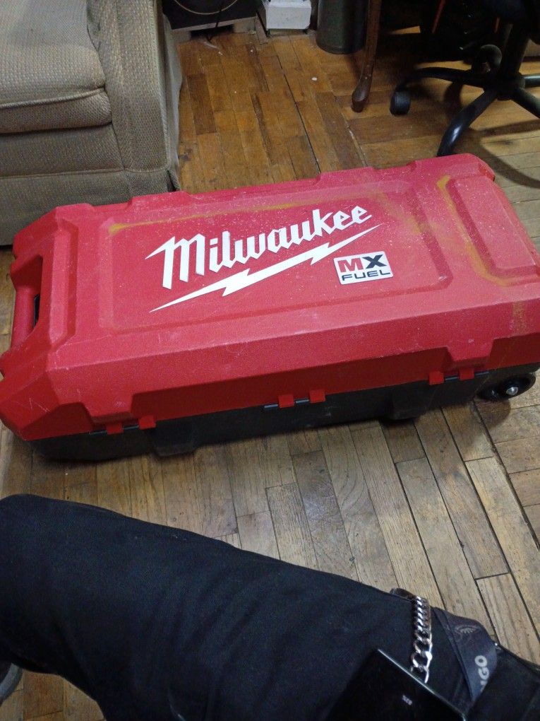 Core Drill (Milwaukee) Battery Powered Tool