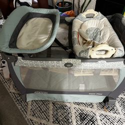 Graco Pack 'n Play Care Suite Playard