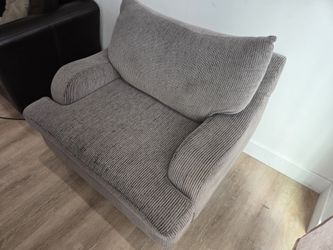 Wide Chair