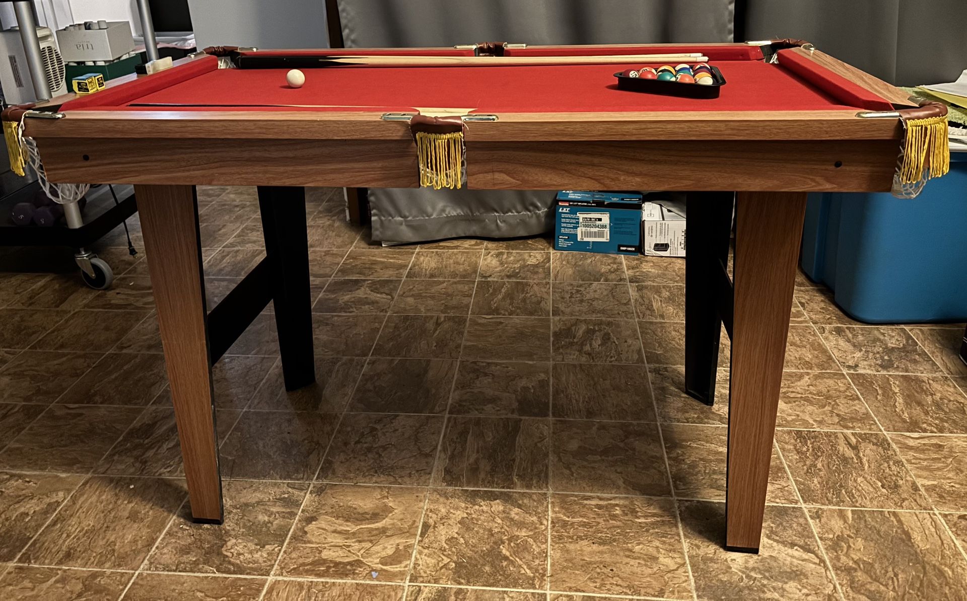 Pool table
