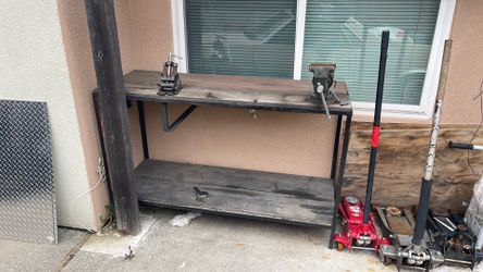 Work Bench And 2 Vise