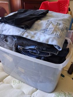 Over 50 pairs of women's jeans all different sizes