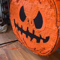 Hollowen Piñatas 
