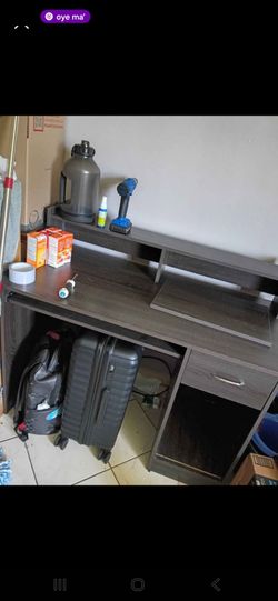 Desk fr tyo