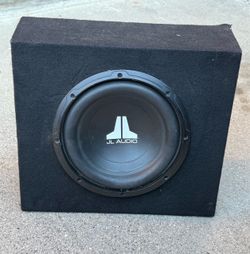 JL Audio 10” with box