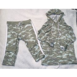 Victoria’s Secret Camouflage jogger Set 