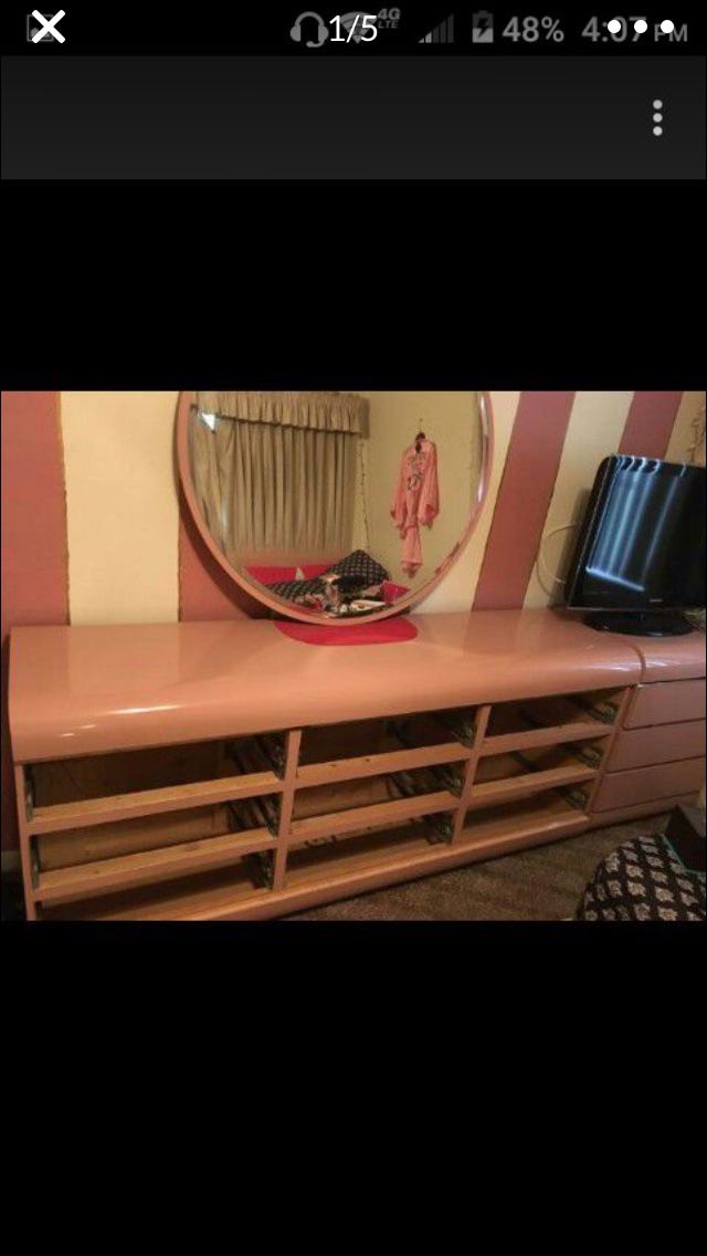 Queen Pink bedroom set