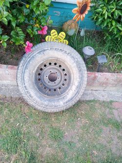 Toyota Tundra Tire (P265/70R16) Dunlop TG35