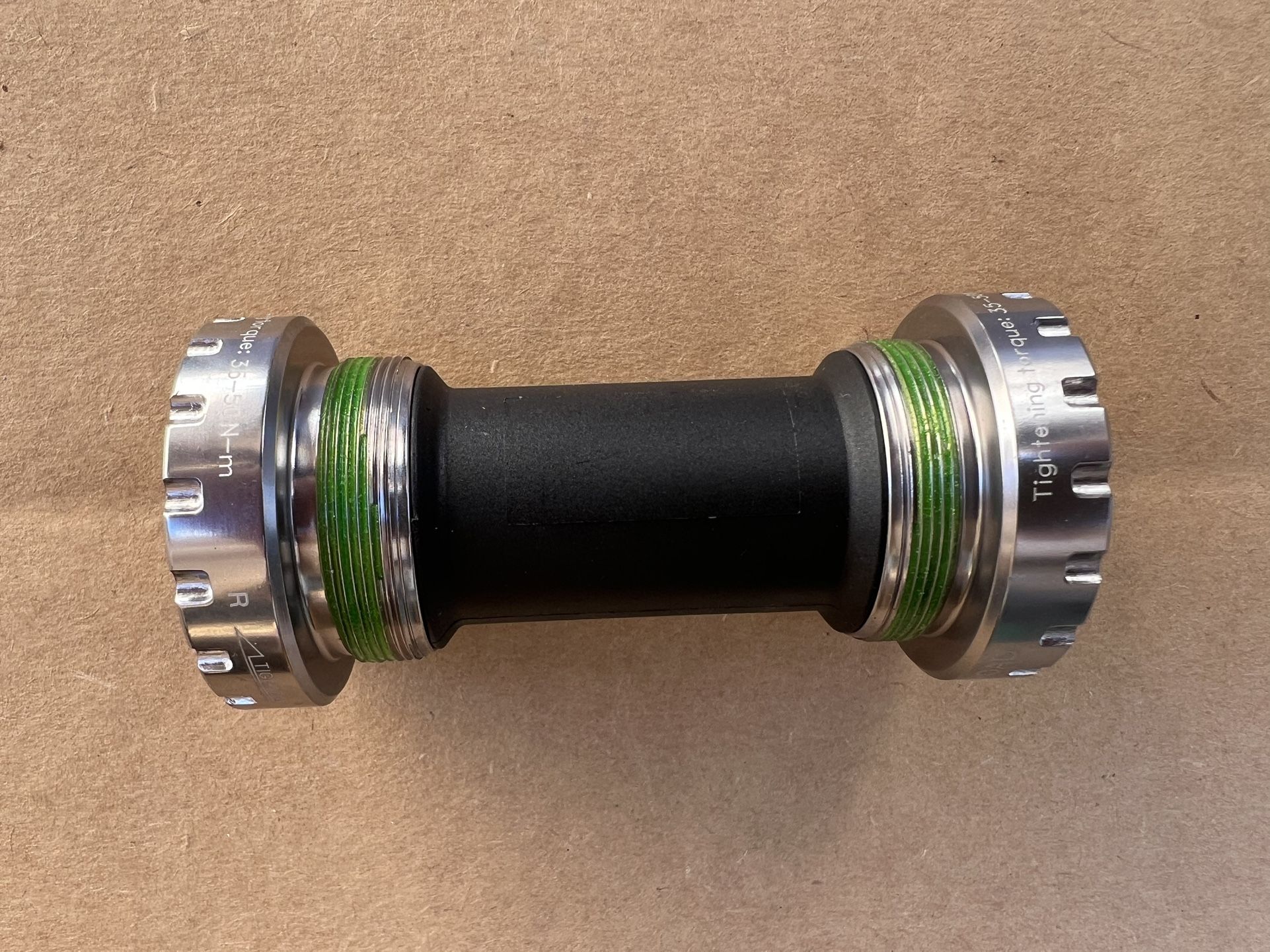 Aerozine Road Bottom Bracket 68mm New!