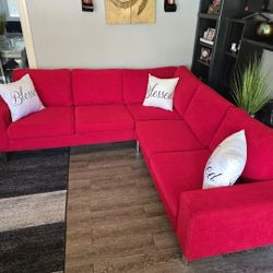 GORGEOUS RED SECTIONAL GREAT CONDITION 