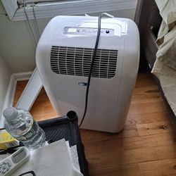 Portable air conditioner