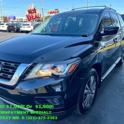 2017 Nissan Pathfinder 