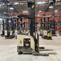 2013 CROWN REACH FORKLIFT