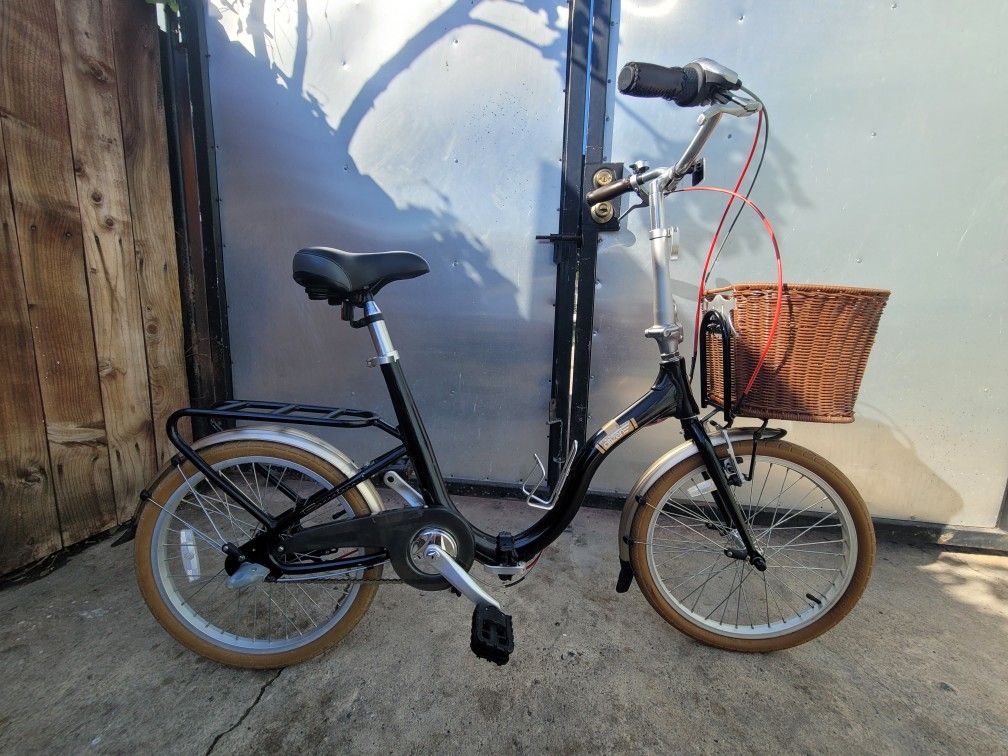 BARCELONA Citizen Bike 20" 3 Speed Folding Cruiser