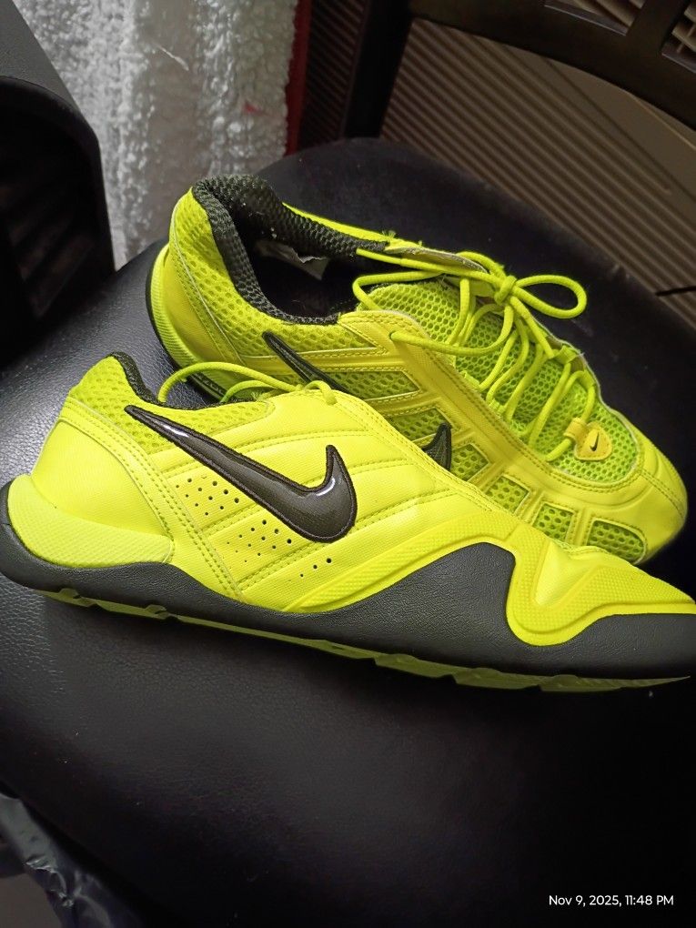 Nike Ballestra Zoom Unisex Fencing Training Shoes Neon Size 8 Us
