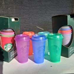 Starbucks Cups ! 