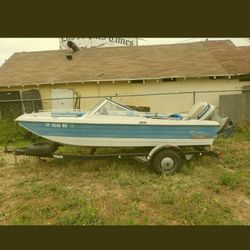 AMF Crestline Muskie M550 Boat And Trailer 