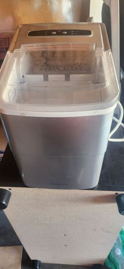 Icemaker