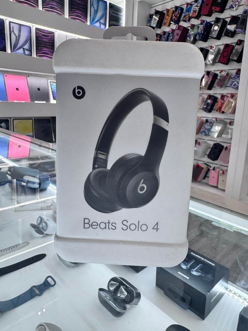 Beats Solo 4