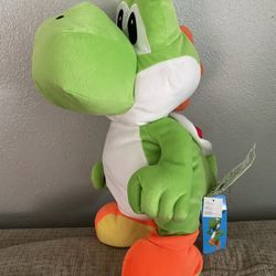 Yoshi W Pocket Super Mario Bros Plushie Nintendo Gaming