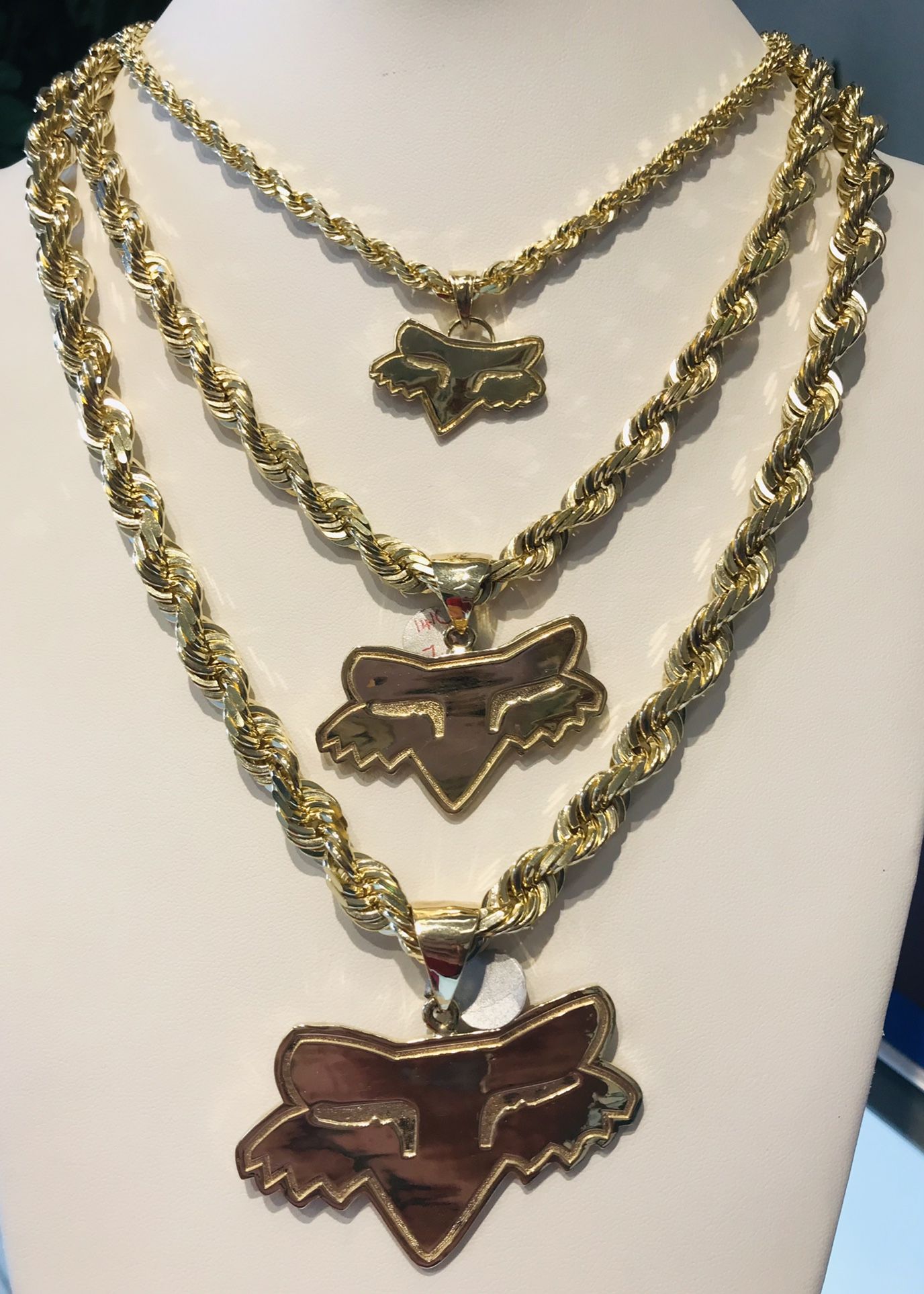 14K FOX Pendant Solid Gold Brand New