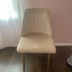 Cream Desk Chair 