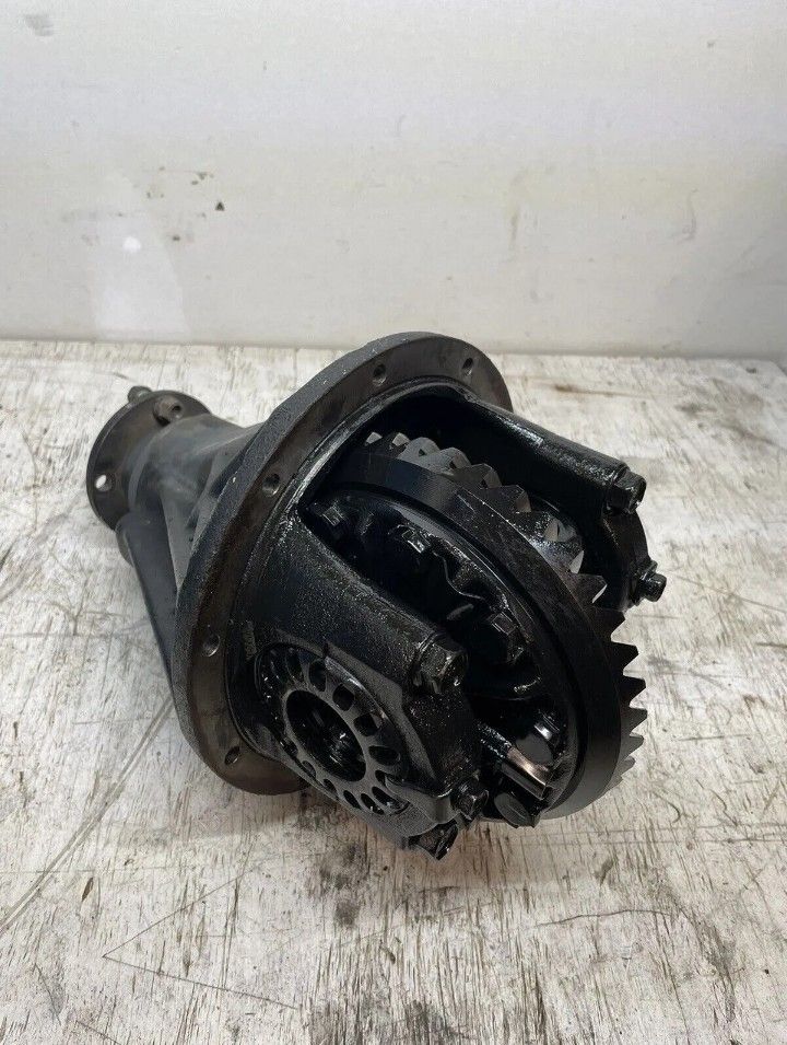 73-04 Toyota HILUX PICKUP TRUCK 2WD 7.5" Rear Differential 3.73 27 SPLINE
