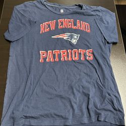 New England Patriots Unisex T-Shirt NFL Team Apparel Size XL 18/20 Navy Blue