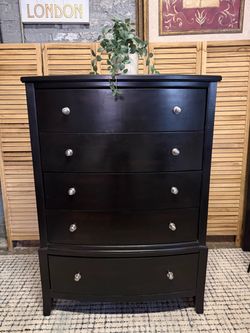 Drawer Dresser