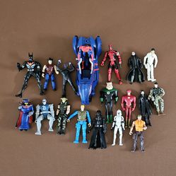 18 Action Figures With Spider Man Car