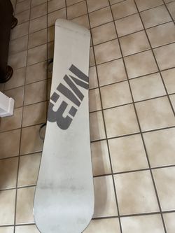millennium three snowboard