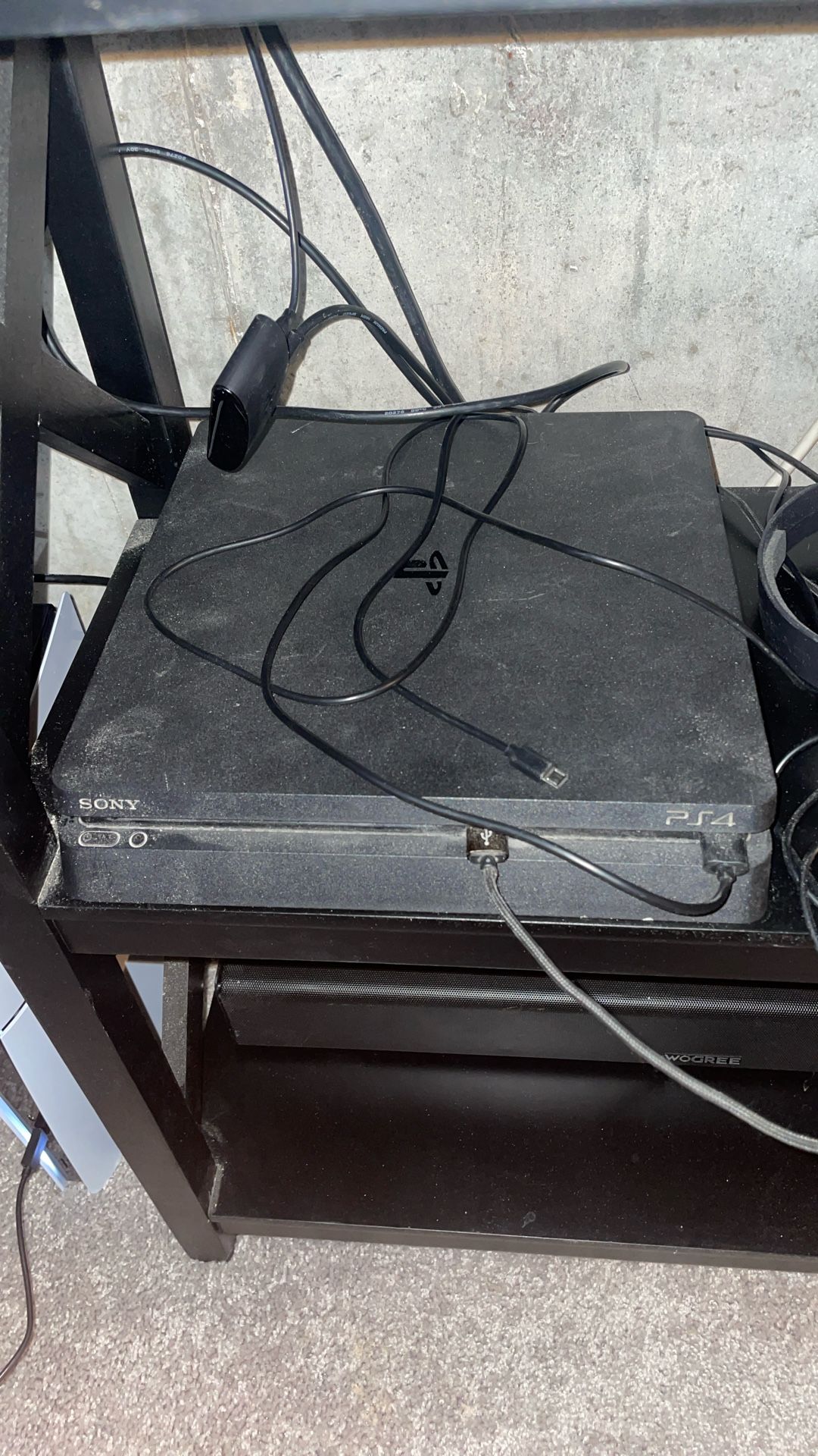 ps4 with two controllers
