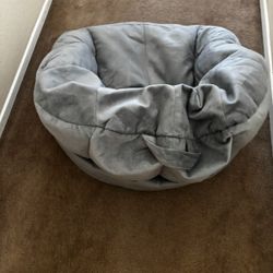 Light grey bean bag
