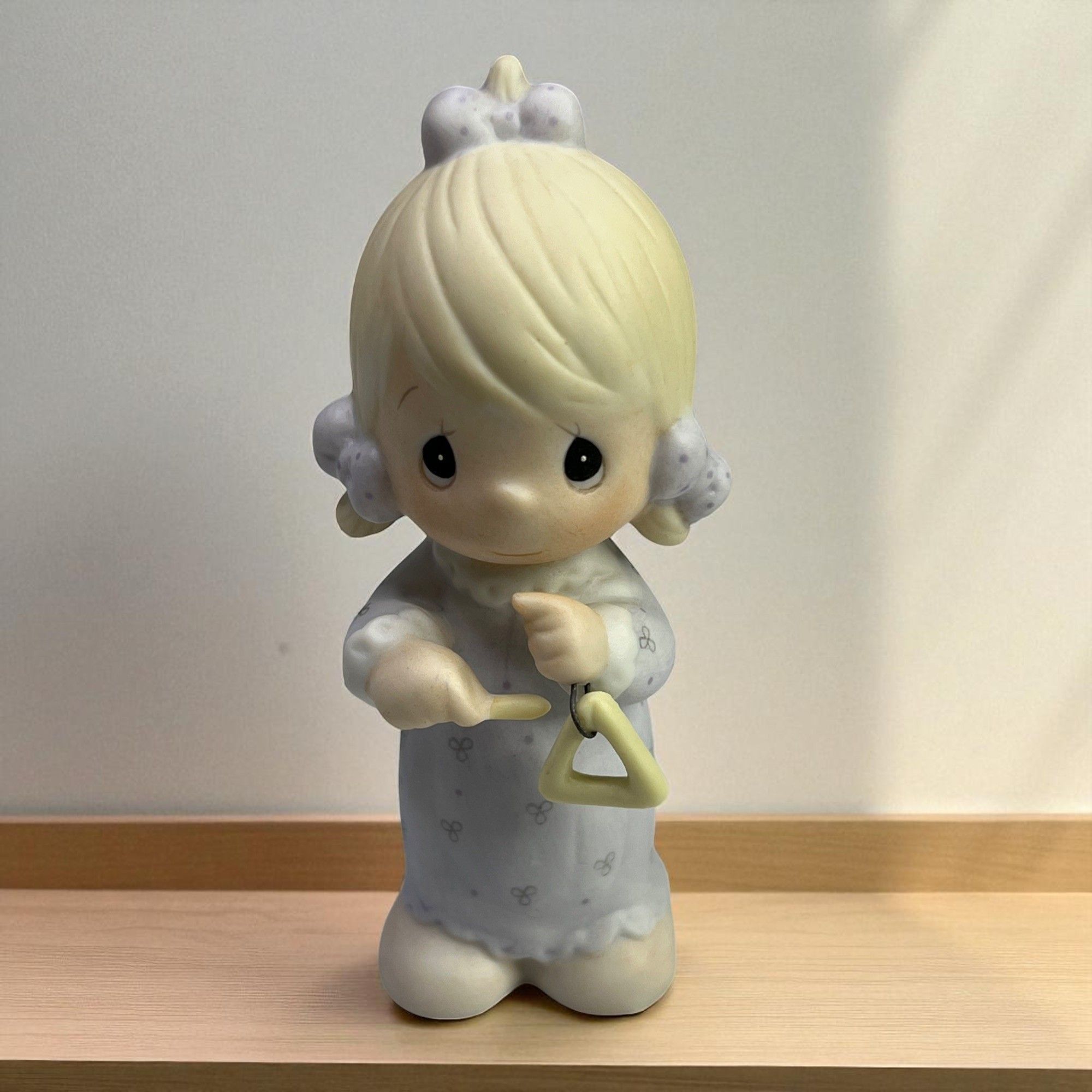 Precious Moments "Theres A Song In My Heart" Figurine Vintage Collectible 1984