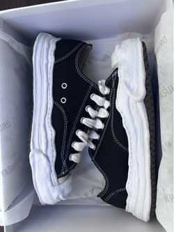 Maison Mihara hanks size 42 / size 9.5