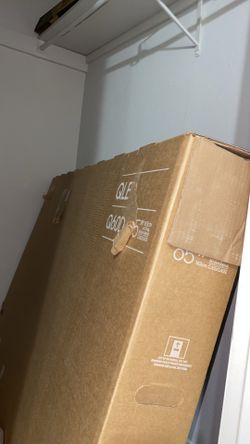 Empty TV BOX